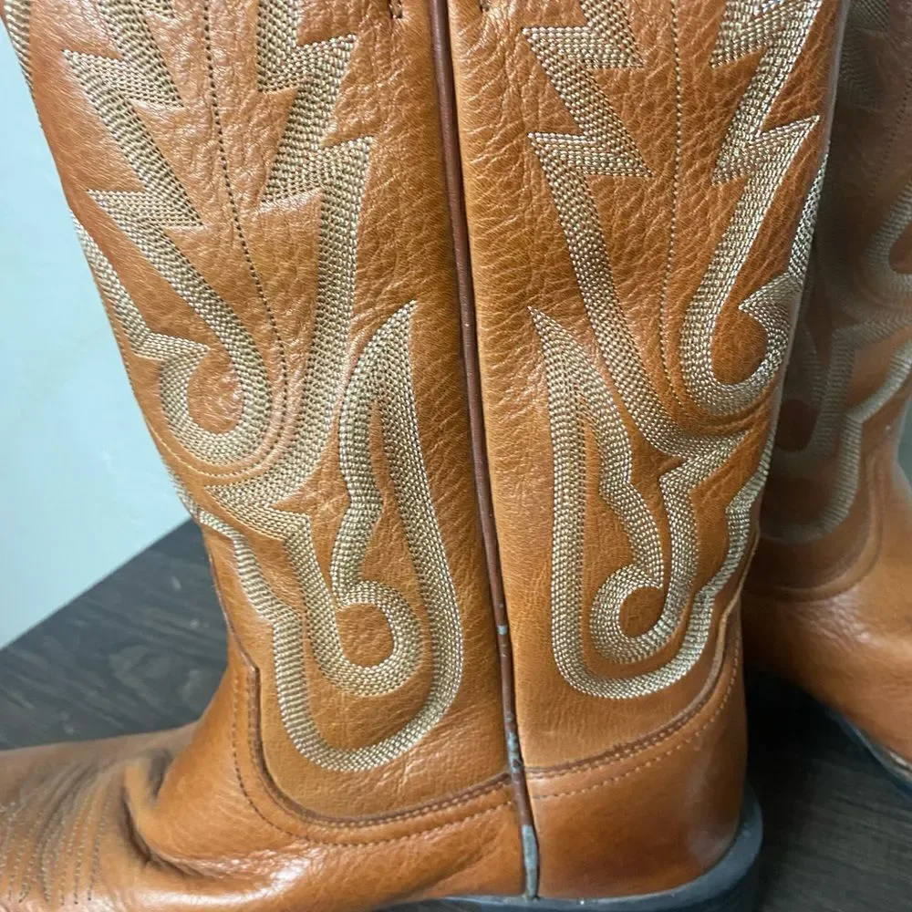 Arita Men’s boots round toe Size 8D